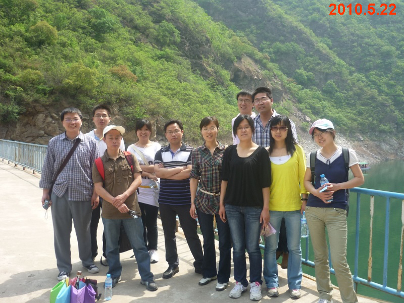 2010 · 课题组合影